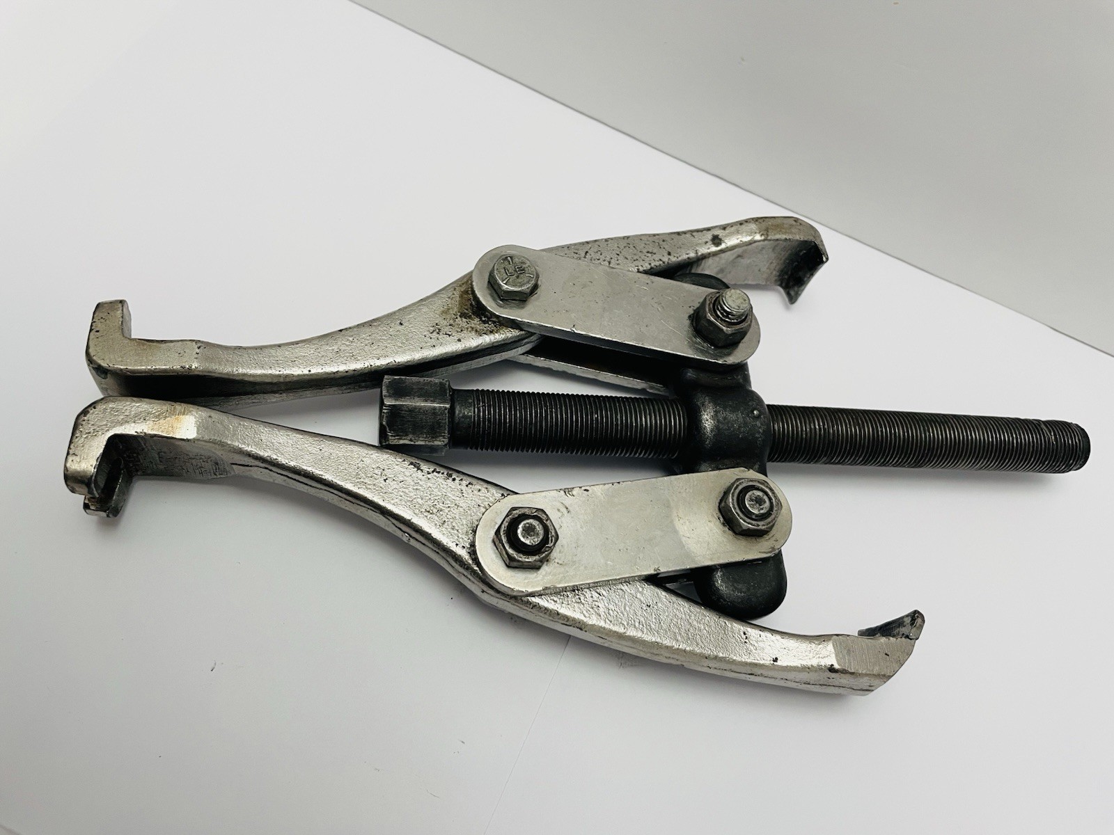 Jaw Puller Tool