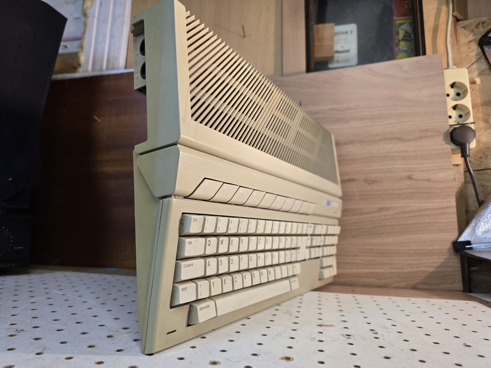 Atari 1040 STF Floppy, (Classic Computer) USA, Not Tested