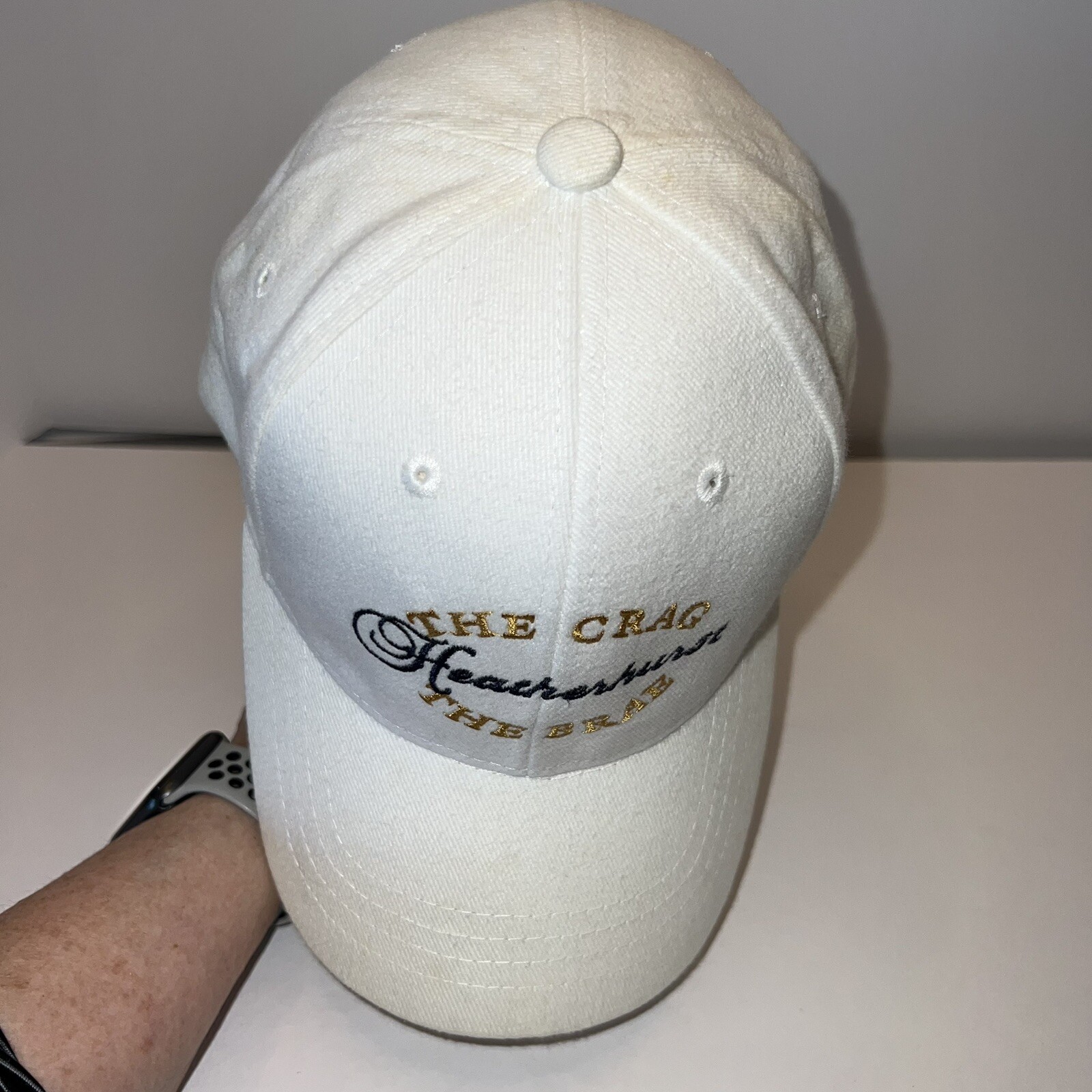 Heatherhurst Golf Course Tennessee White Hat Cap w Gold Black Town Talk HookLoop