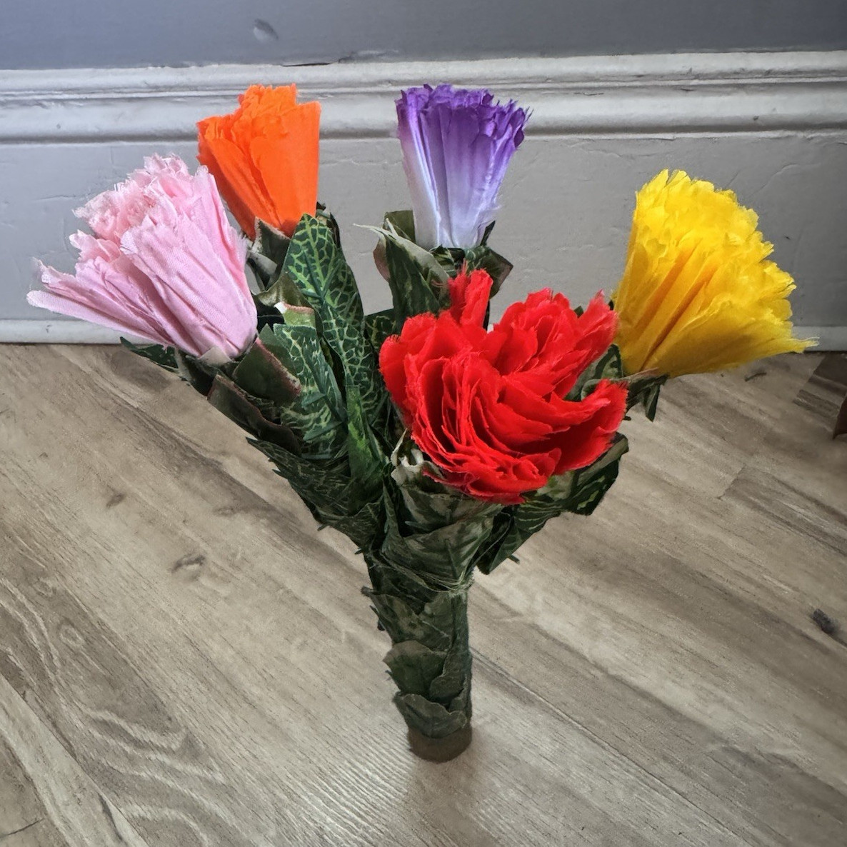Vintage Blooming Bouquet Magic Trick – Metal & Fabric Working Flower Production