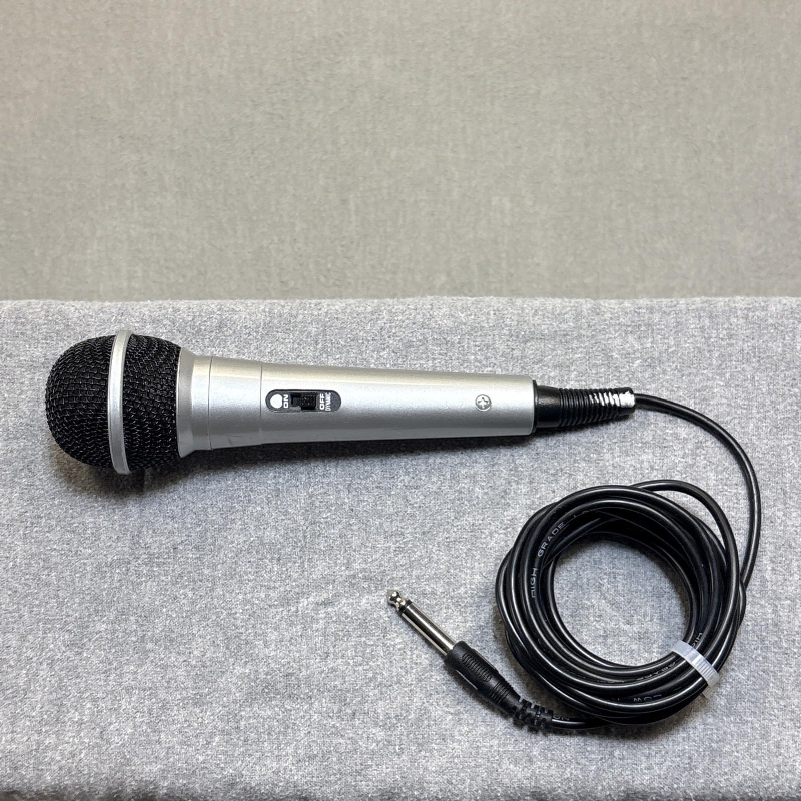 The Singing Machine Co. Karaoke Machine MICROPHONE Silver 1/4" WORKS