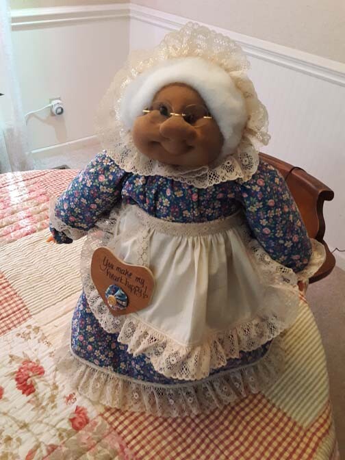 Soft Sculptured 23" Free Standing Grandma Sweet Country Blue Floral NO BASKET