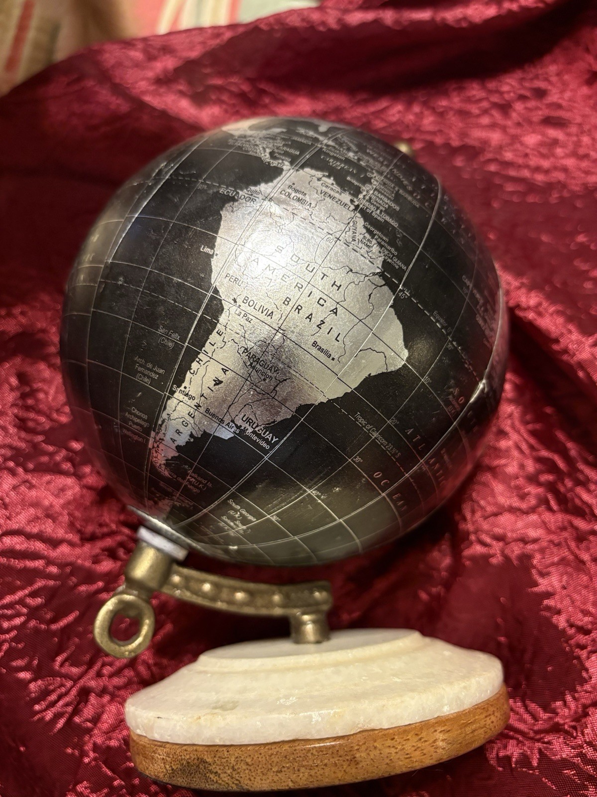 Black & Metallic Silver Globe W/Marble Base. M 9