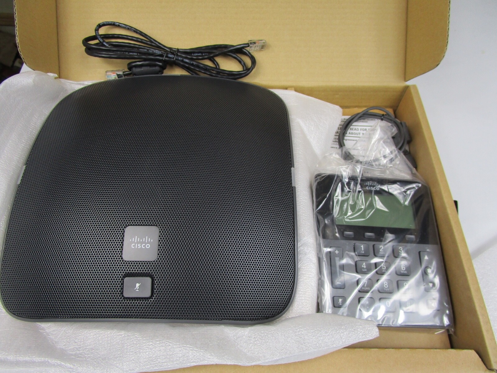 Cisco CP-8831 Conference Phone w/ Keypad Controller Speaker Polycom