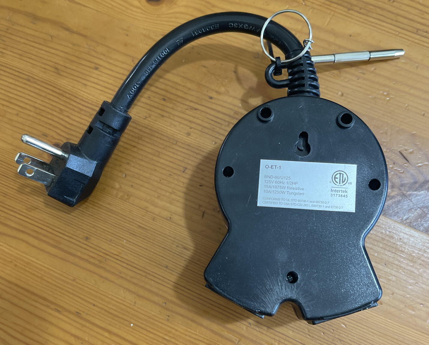Restmo 24-Hour Waterproof Plug-In Outdoor Timer