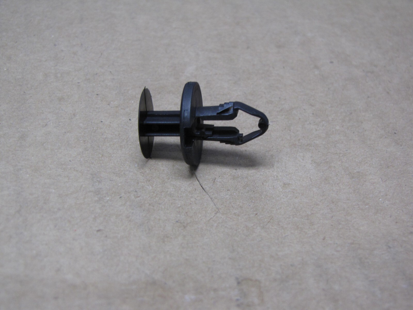 5116530AA NEW OEM Genuine Mopar Push Pin