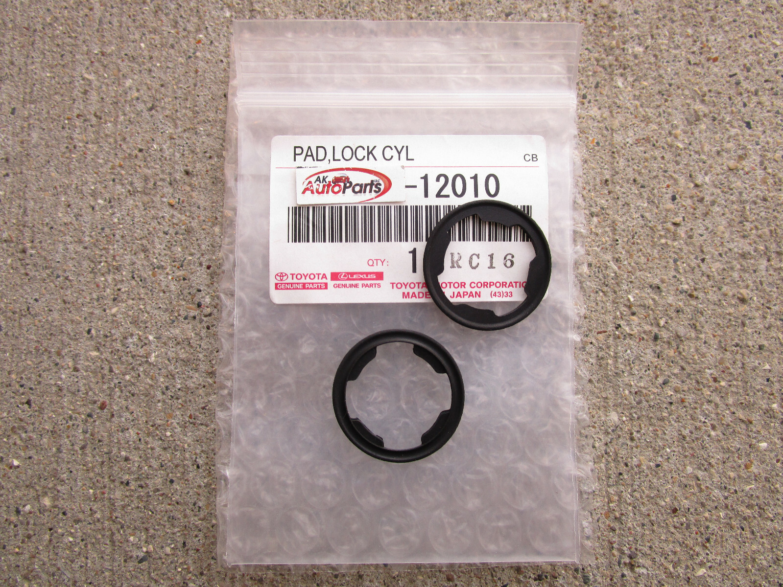 FITS: 78 - 85 TOYOTA CELICA DOOR LOCK CYLINDER PAD QTY 2 OEM NEW