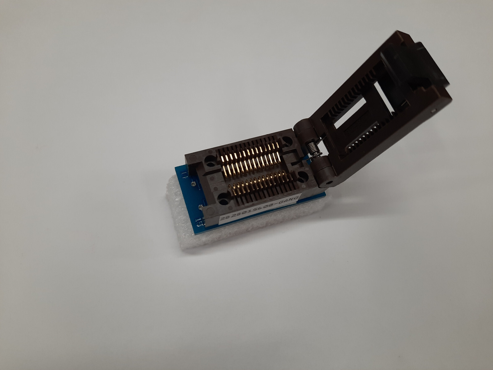 New Emulation Technology 282801S600 Gang SSOP 28 Programming Socket Adapter