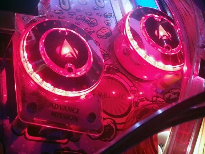 STAR TREK ST:TNG CHROME PINBALL POP BUMPER DECALS from METAL-MODS CHROME CAPS