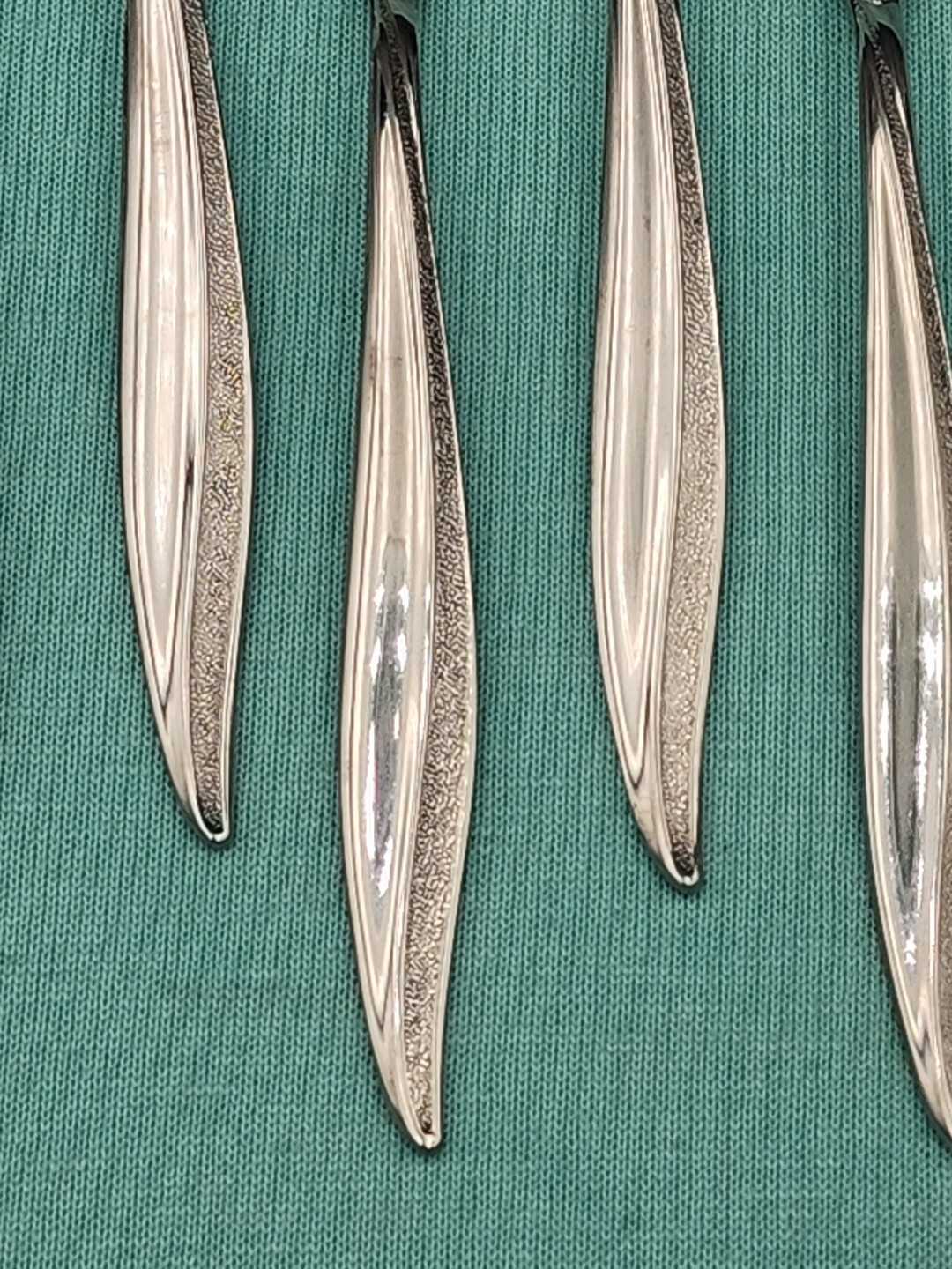 Oneidacraft Deluxe TEXTURA 14 pc Teaspoons Stainless Flatware 6"