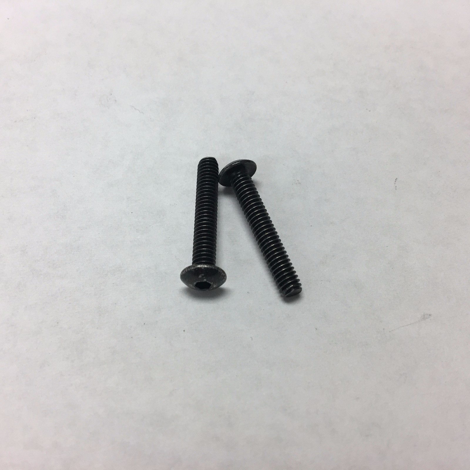 NEW Empire Vanquish Paintball Screw BHCS 8-32 x 1.000 - (72497) (2 Pack)