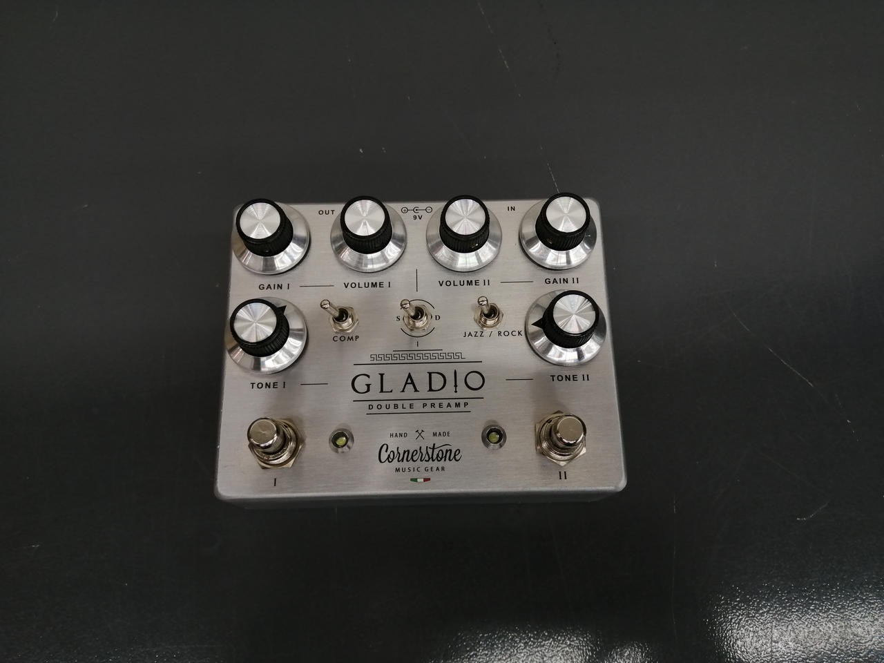 GLADIO CORNERSTONE prelifier