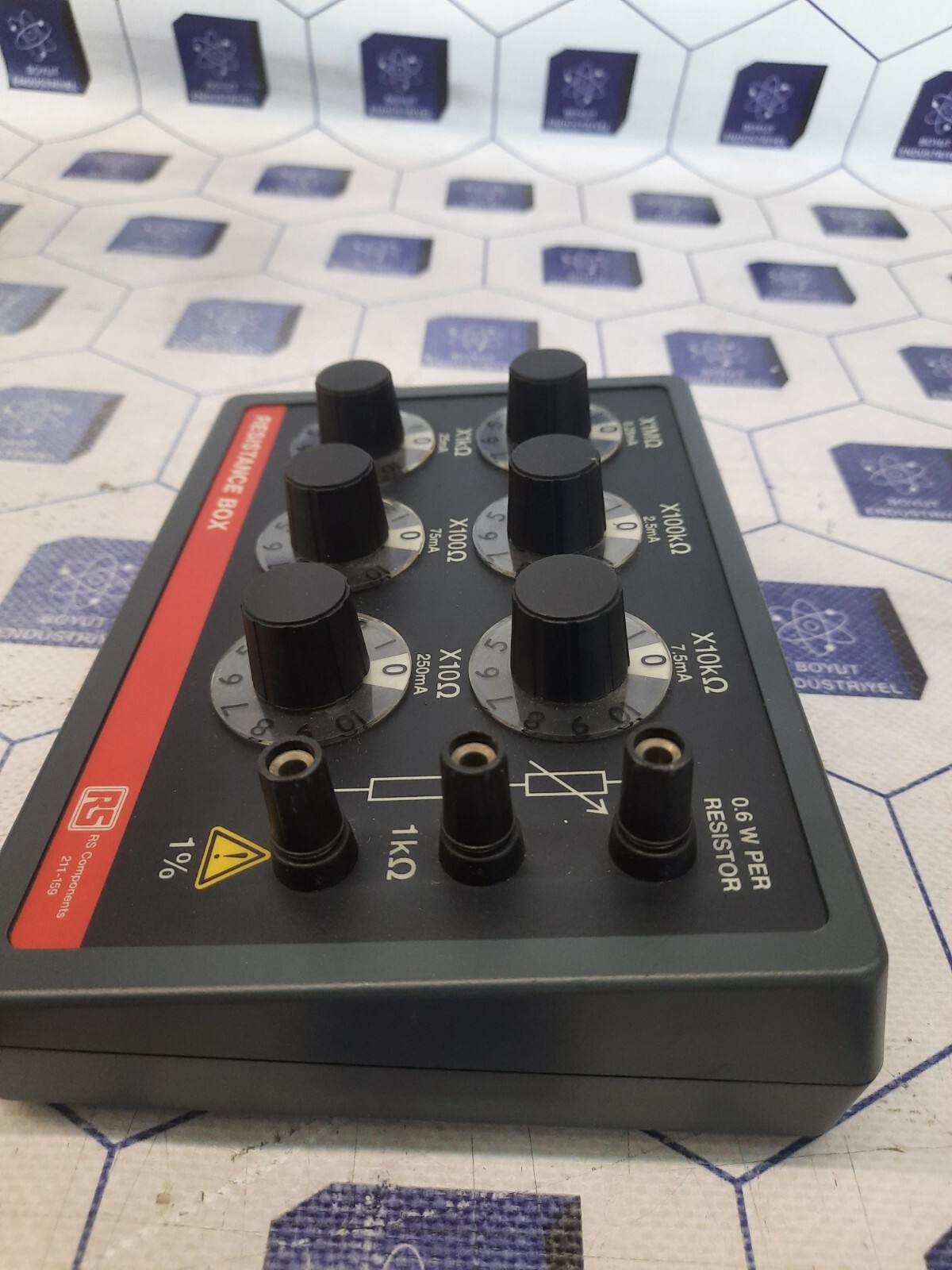 RS Components 211-159 Resistance Box