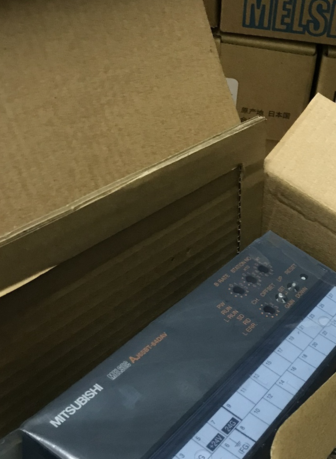 Mitsubishi AJ65BT-64DAV CC-LINK Programmable Logic Controller DC Converter Unit