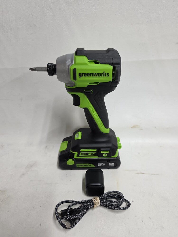 Greenworks ID3200 WITH BATTERY