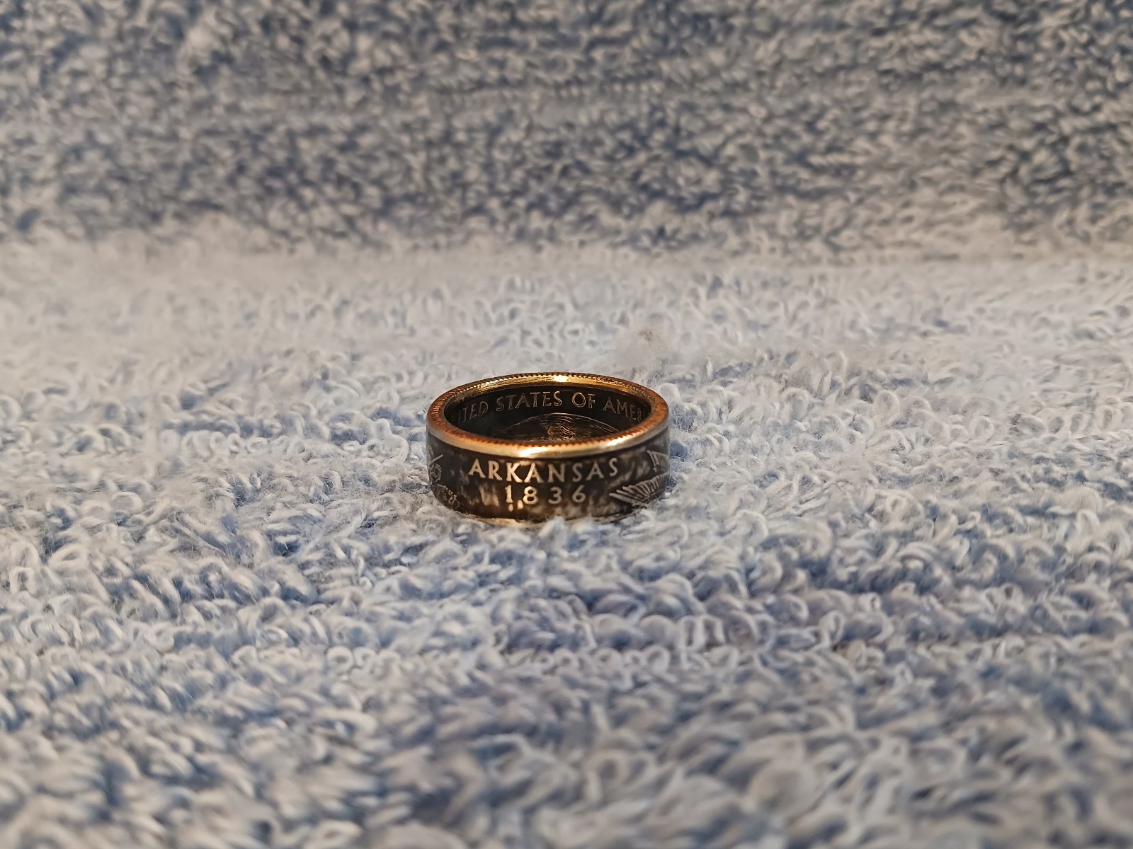 Arkansas Handcrafted Washington Quarters coin ring, size 7   2003