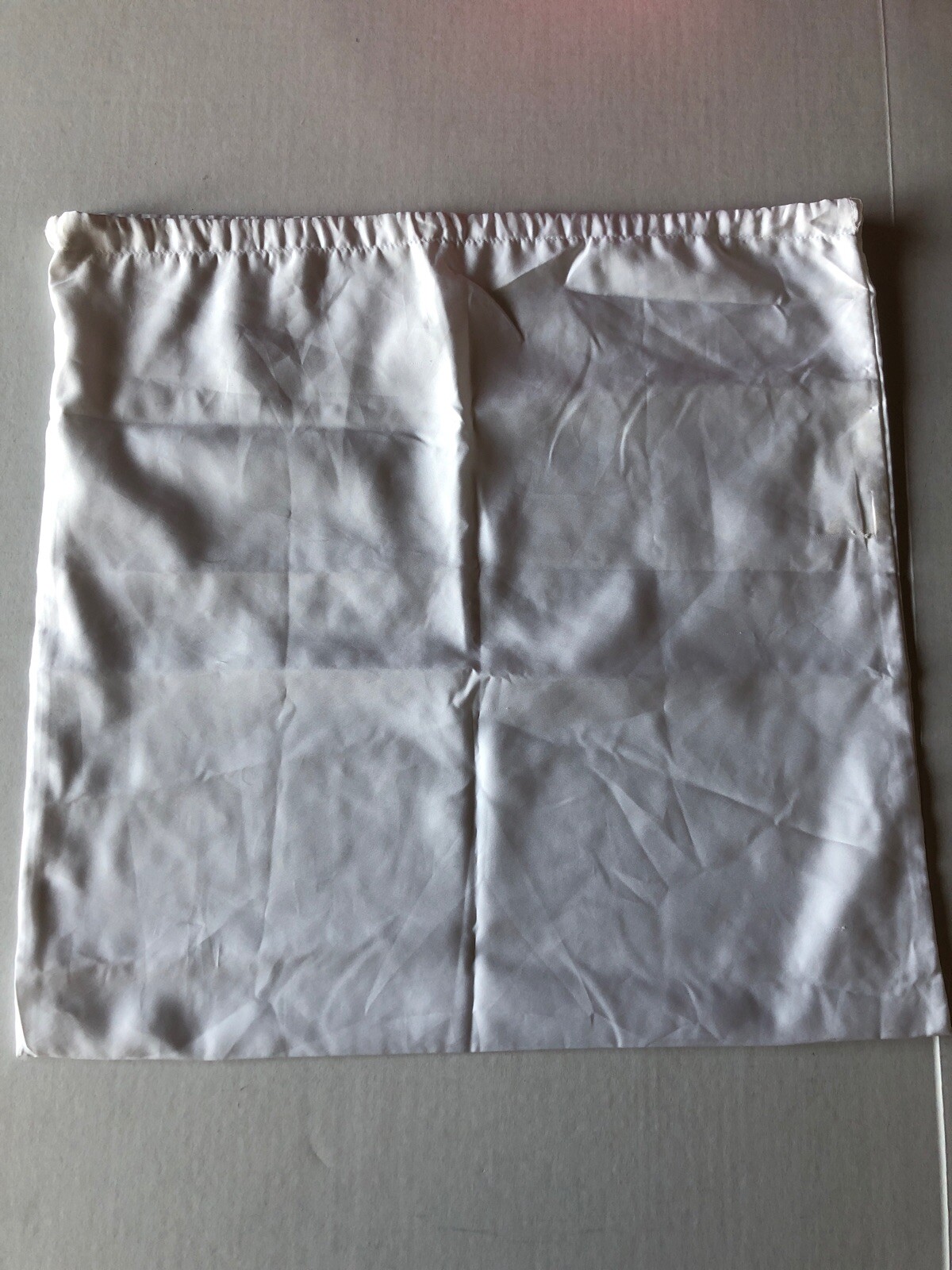 MICHAEL KORS WHITE DUST BAG