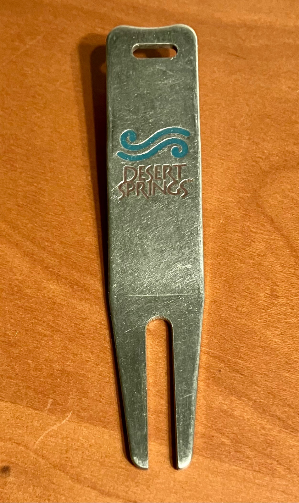 Desert Springs Golf Club (Arizona) Logo Golf Ball Mark Divot Repair Tool