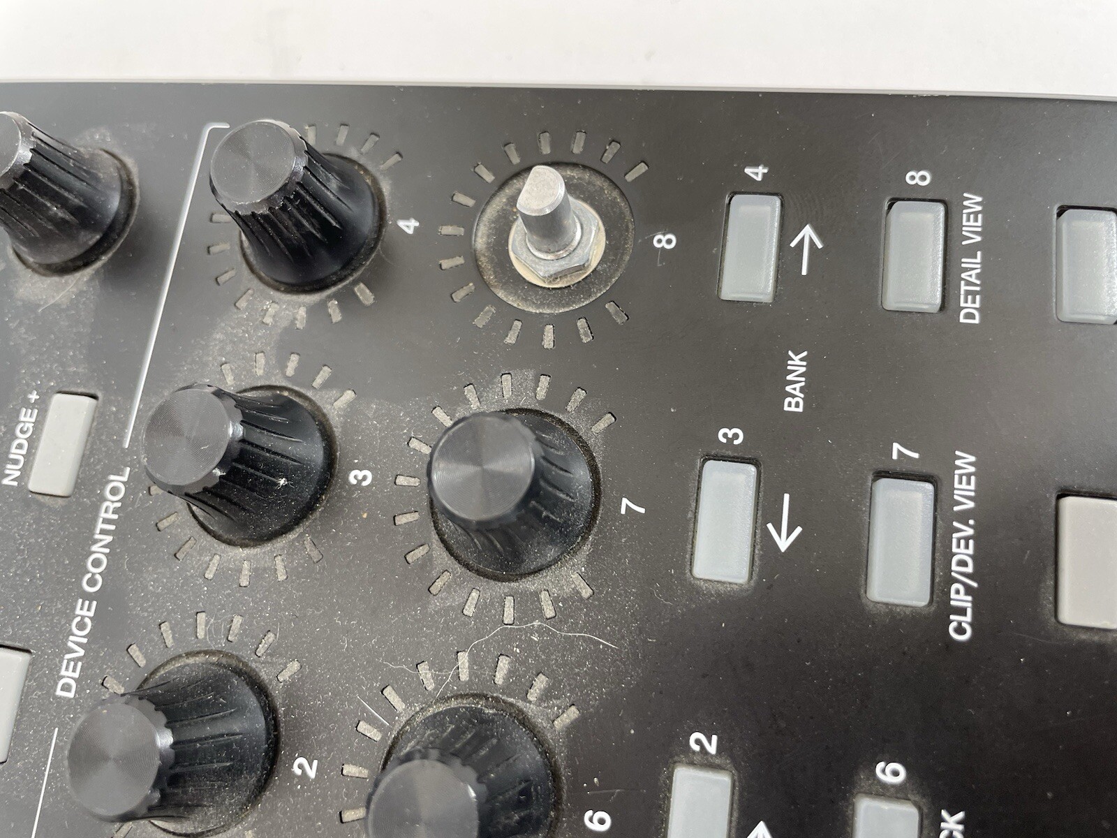 Akai APC40 MKII USB MIDI Controller With Cord. Missing 1 Knob Powers On Works