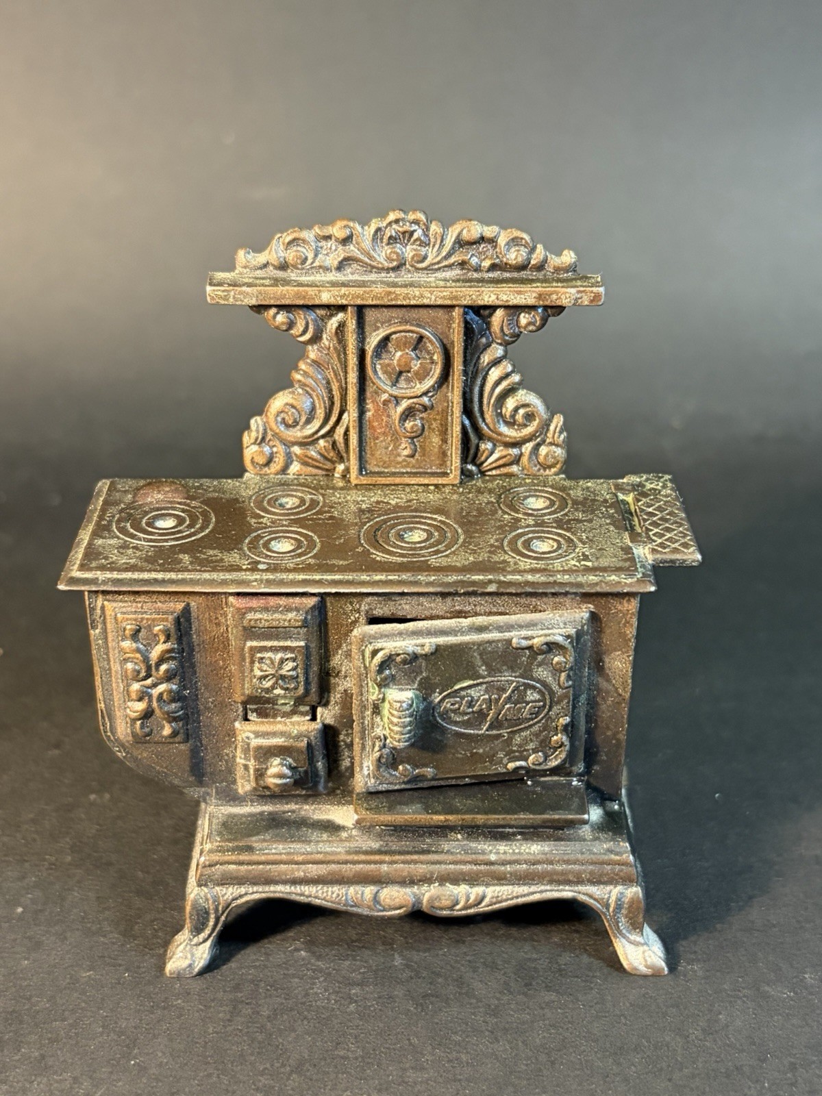 Vintage Die Cast Play Me Pencil Sharpener Cast Iron Stove Spain #972