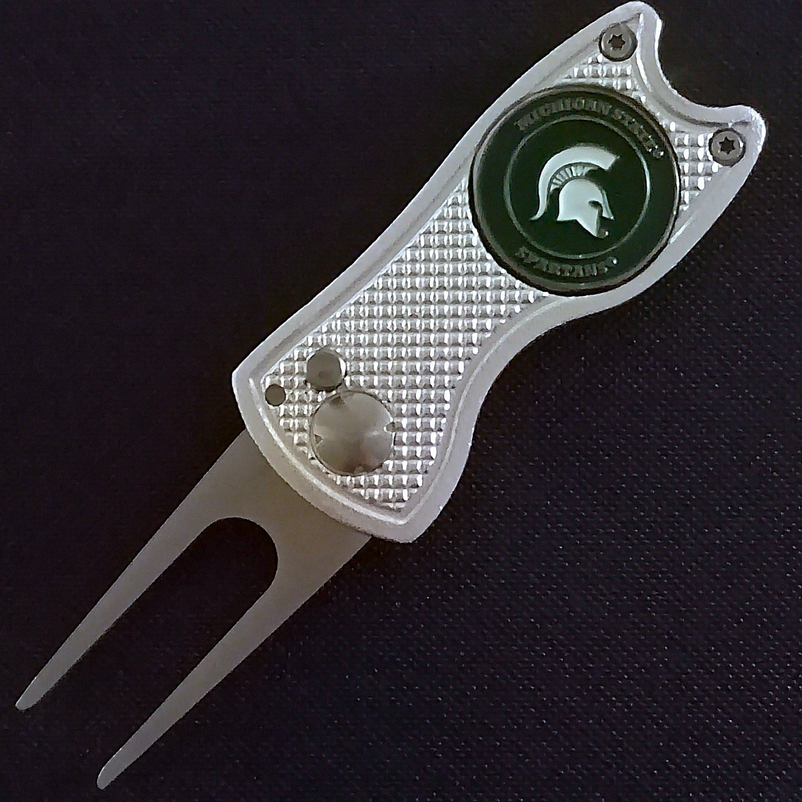 Michigan State Spartans Switchblade Divot Tool 2-Sided Golf Ball Marker
