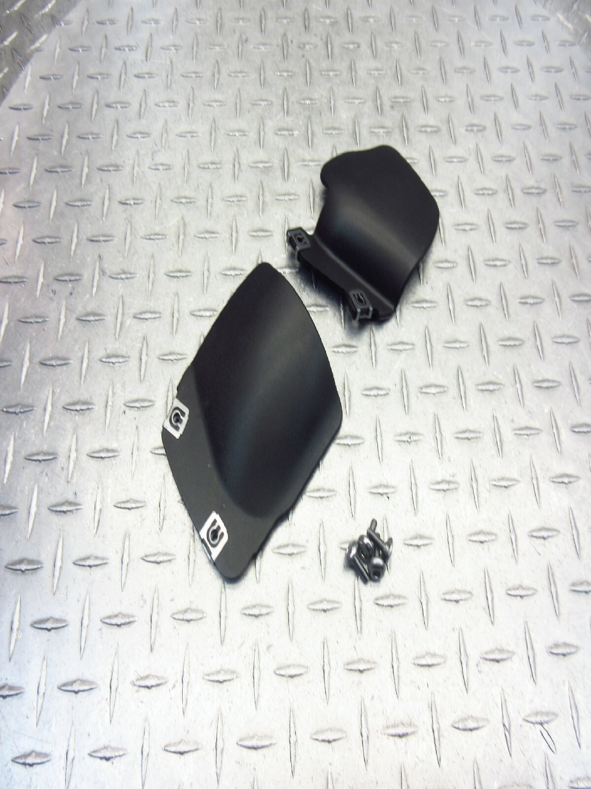 2013 09-17 Triumph Speedmaster Ignition Coil Covers Set Left Right Oem