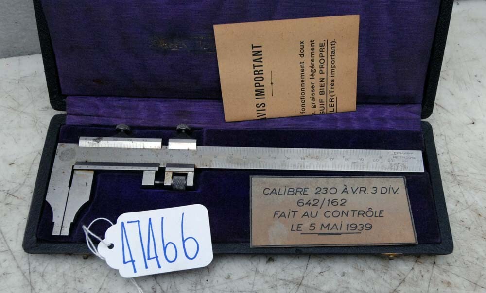 P Roch vintage vernier caliper brought back from WW II (inv 47466)