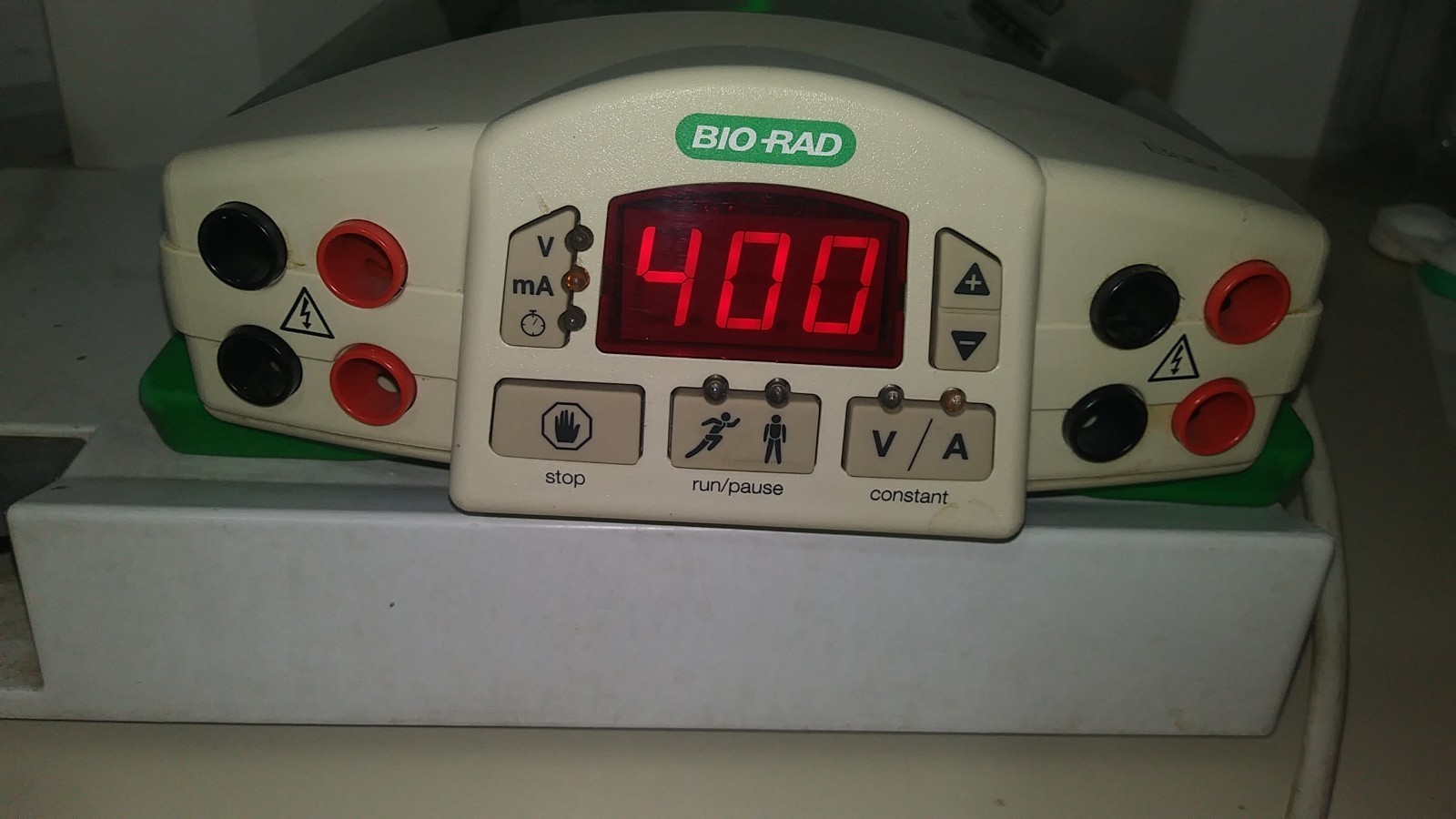 electrophoresis ,power supply Bio-Rad PAC basic