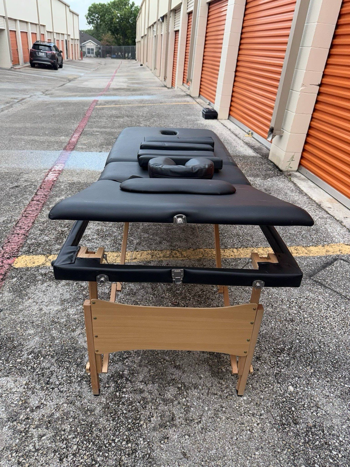 Foldable Massage Table