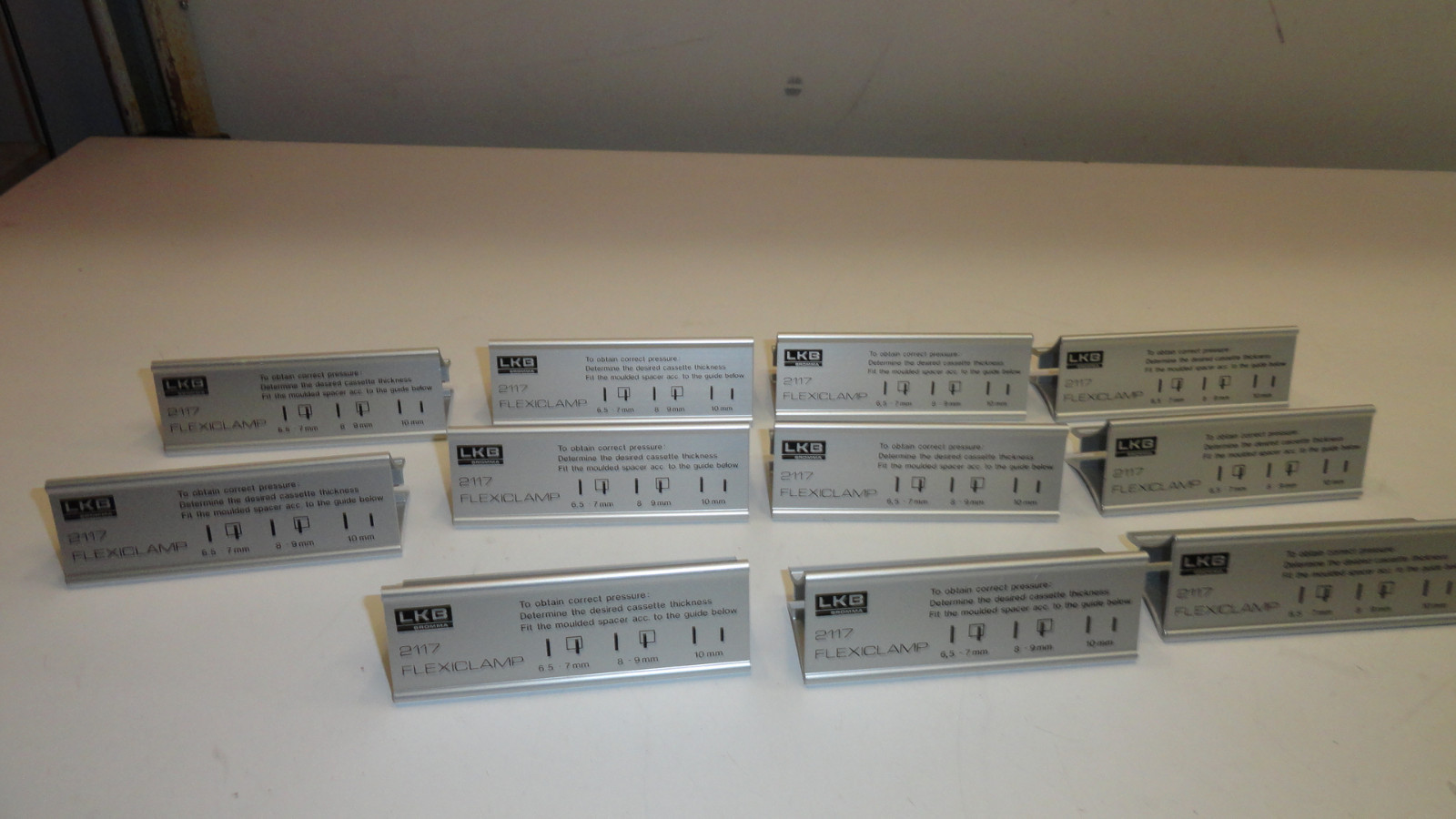 PP1: Lot of 11 LKB Bromma 2117 Flexiclamp