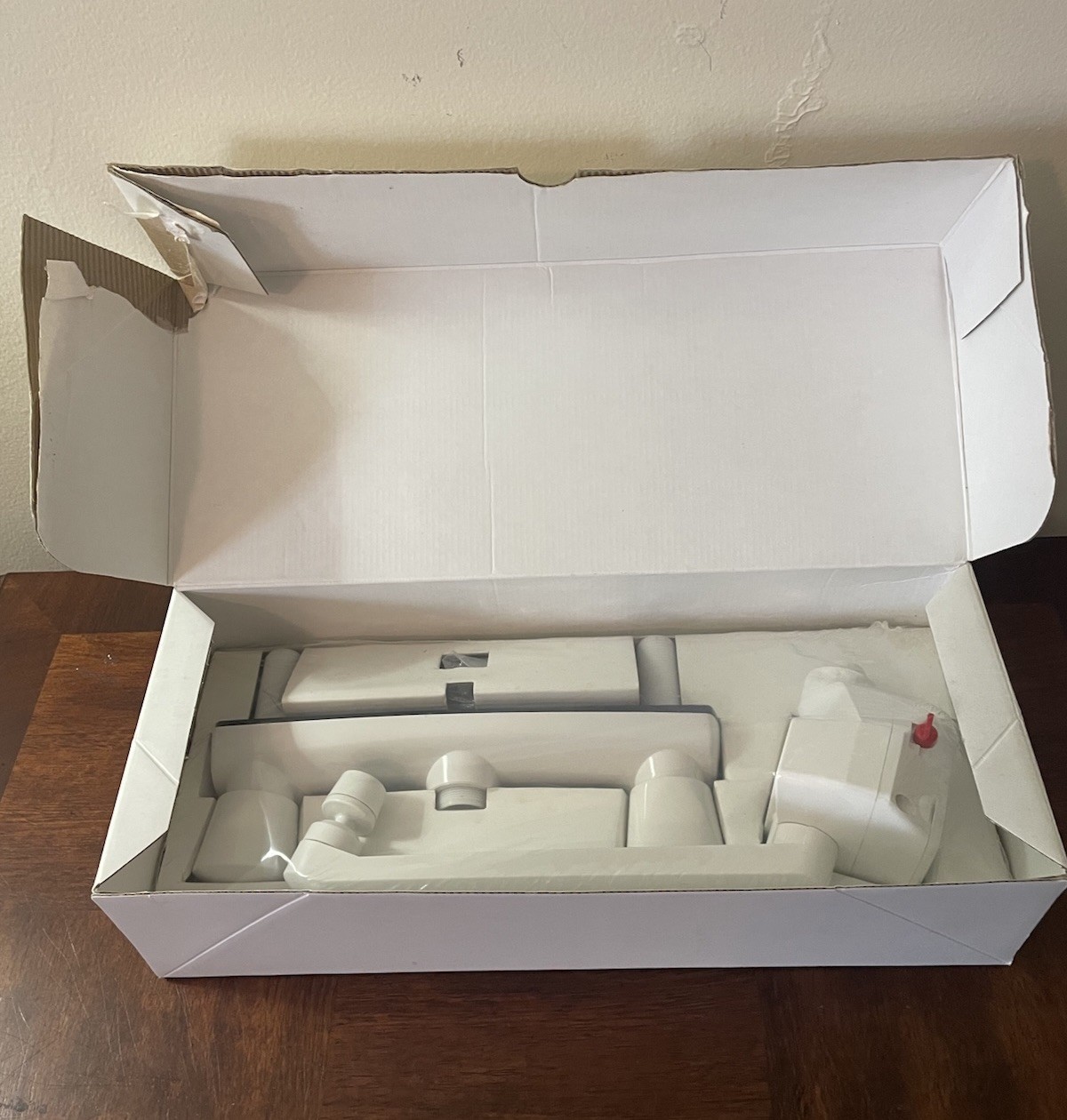 Aqua-touch Model 3641 Senso-touch Automatic Faucet White