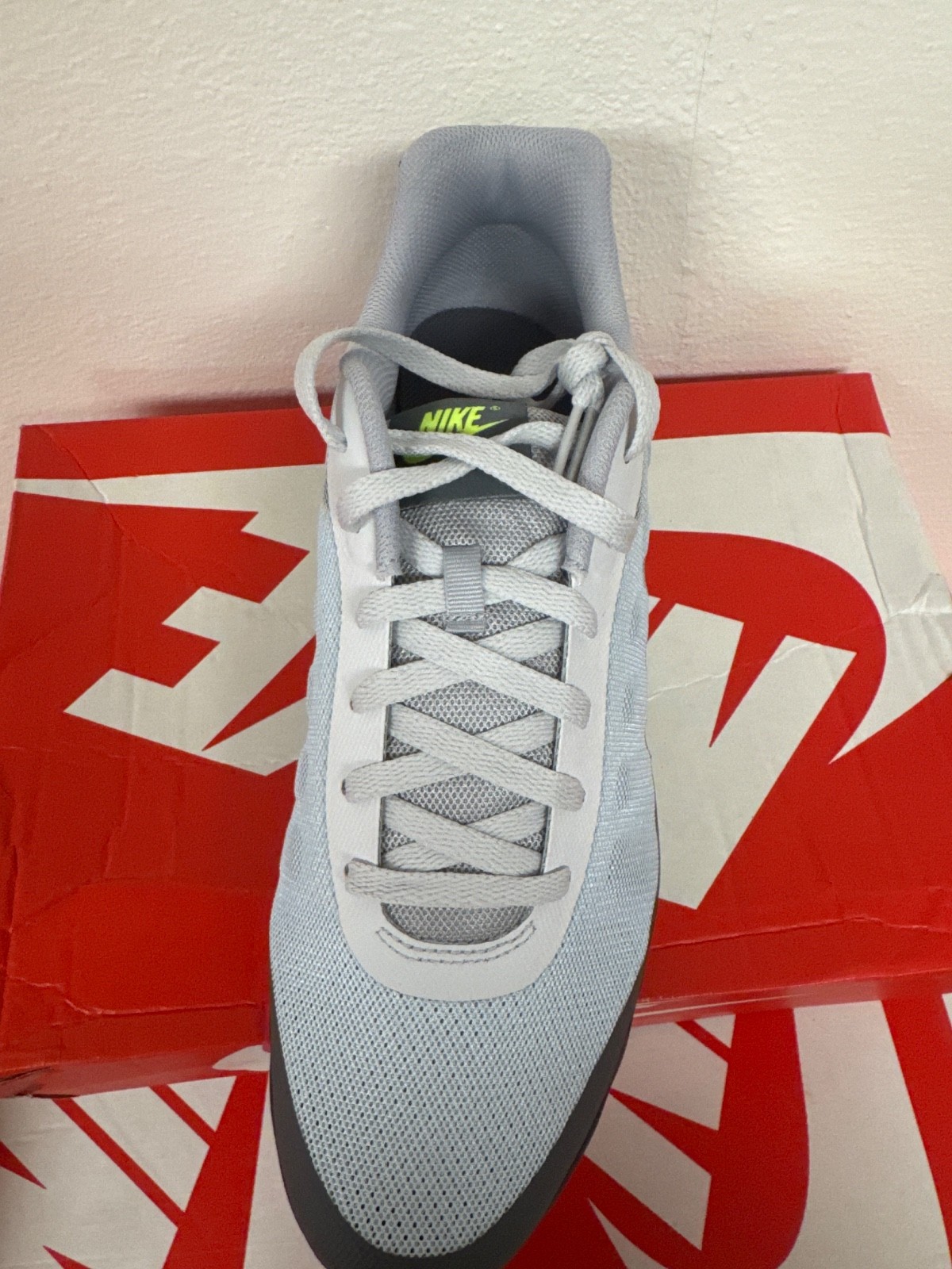 MEN Nike Air Max Invigor
