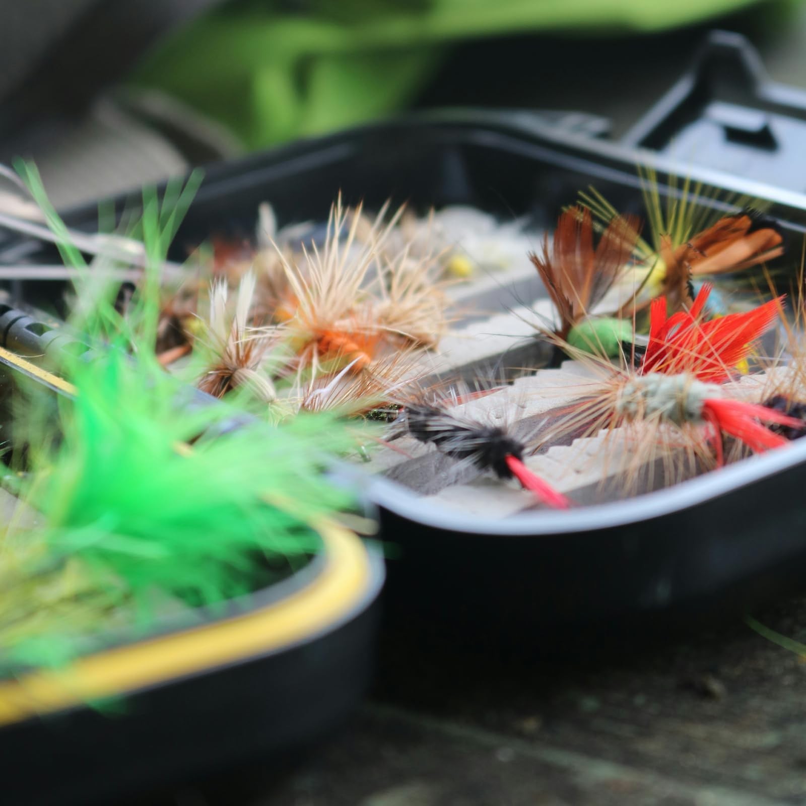 Fly Fishing Flies Assortment Kit with Medium, 100PCS Accessories