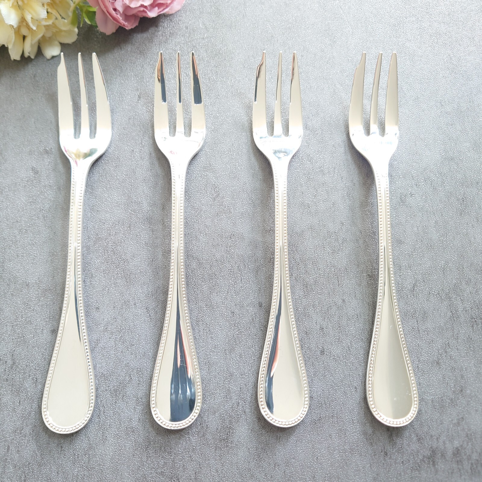 Christofle Perles 4pcs Silverplate Flatware Cake Fork Excellent
