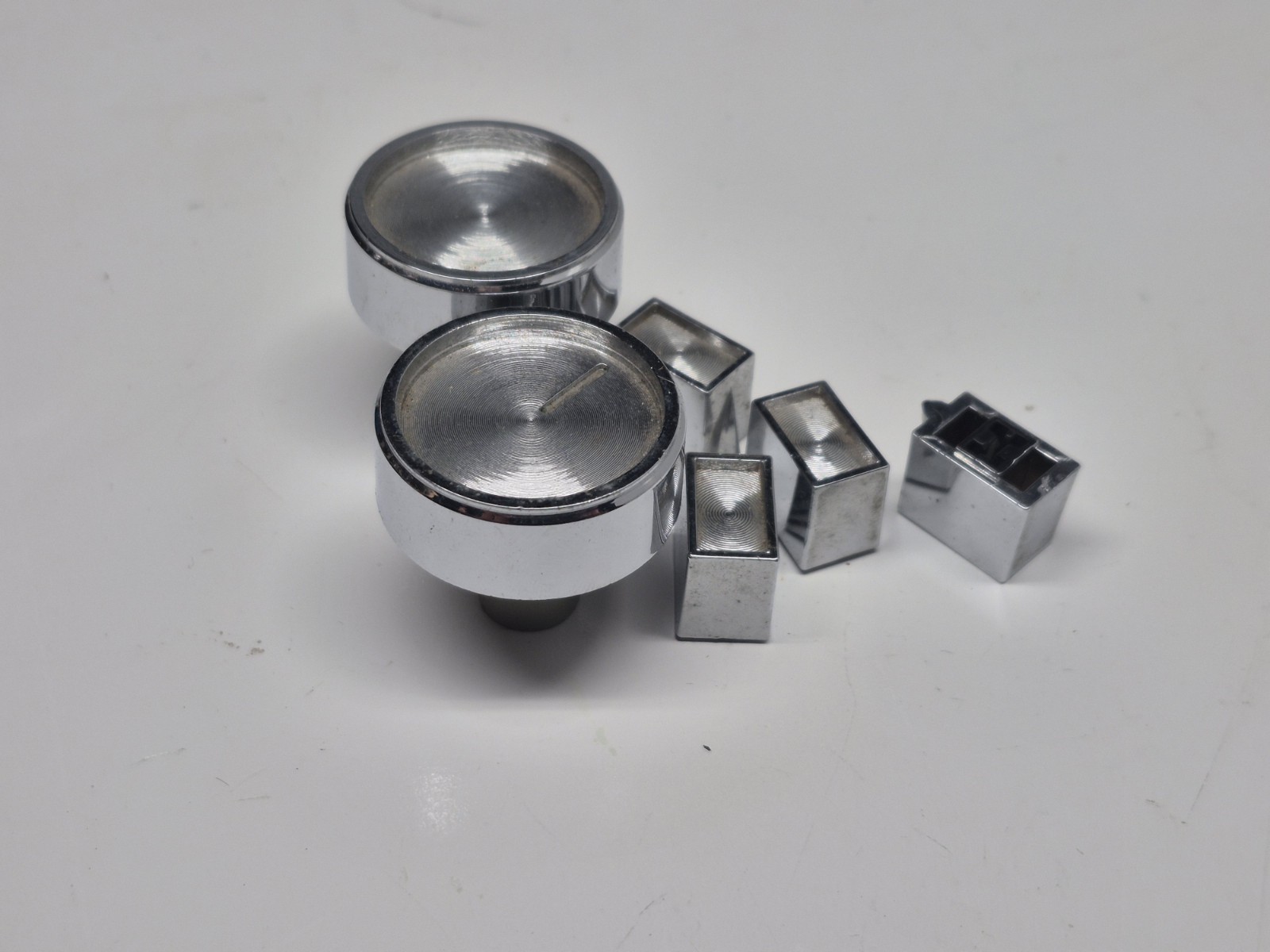 Electrophonic Multiplex Am Fm Record Player Control Knobs
