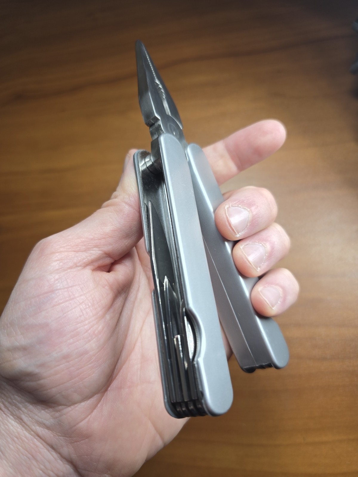 Multitool Stainless Steel - “SharkBite” - Pocket Knife