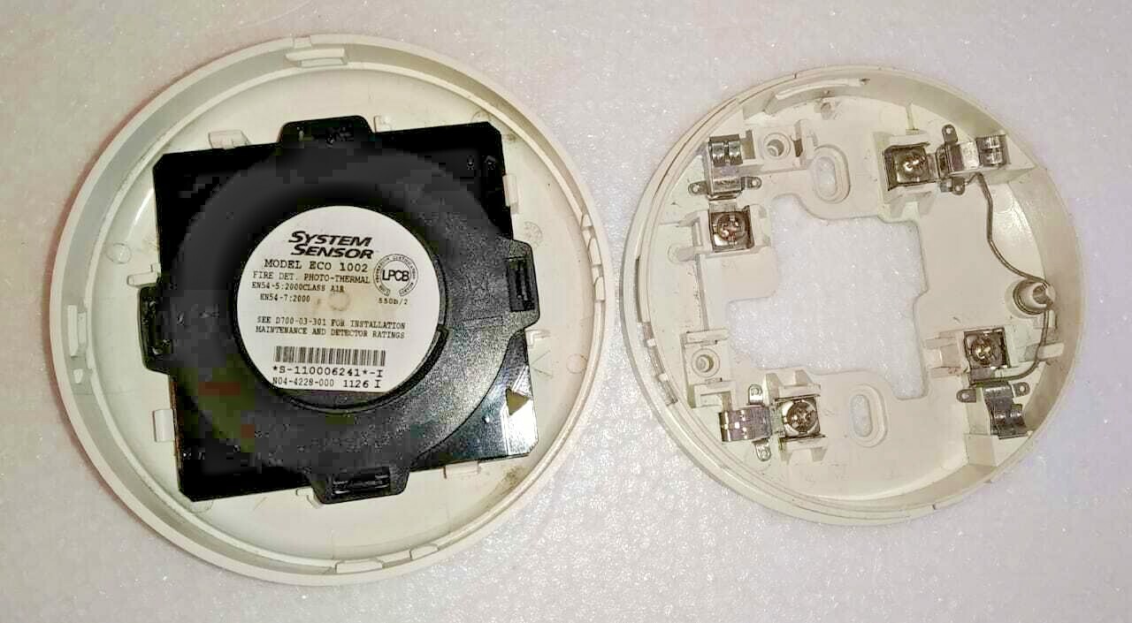 ECO 1002 PHOTOELECTRONIC SMOKE DETECTOR SYSTEM SENSOR
