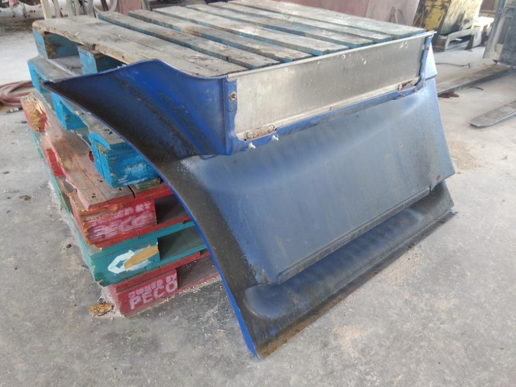 For 2017 FREIGHTLINER CASCADIA 113 SIDE FAIRING Right , MN
