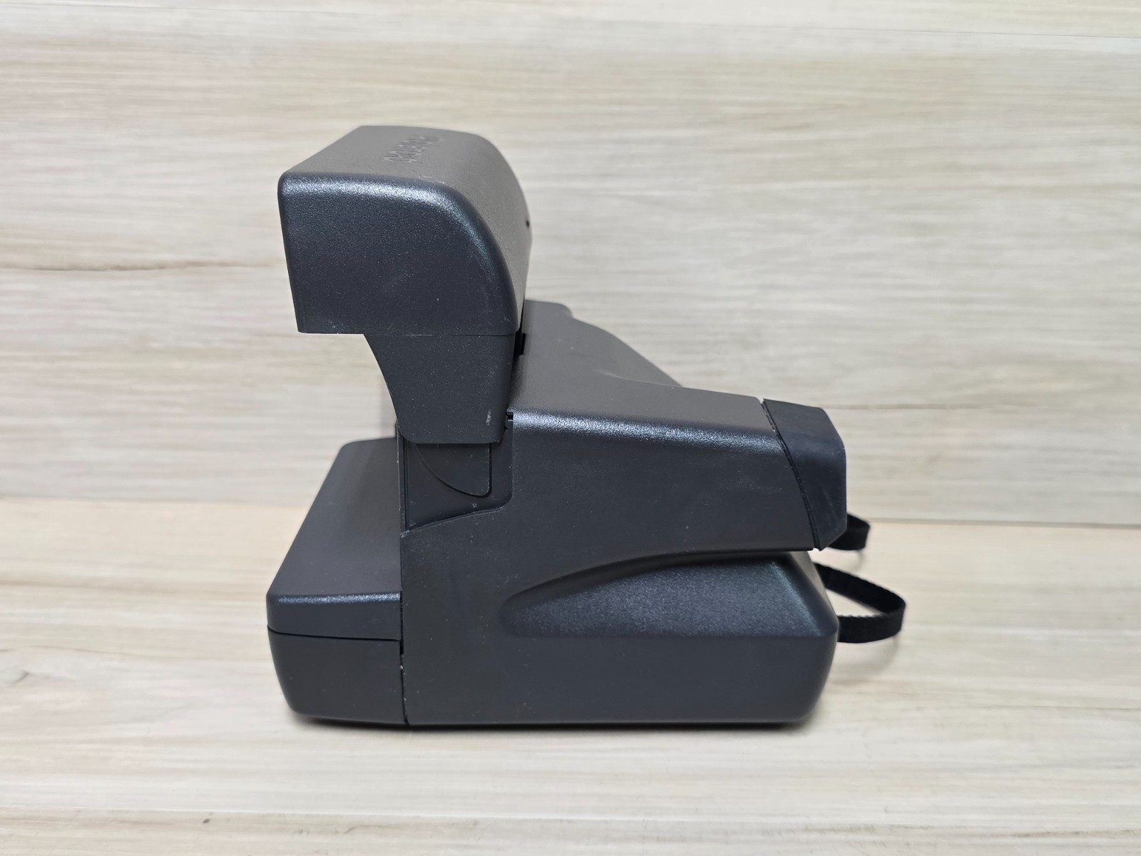 Polaroid One Step Camera With Built in Flash 600 Film