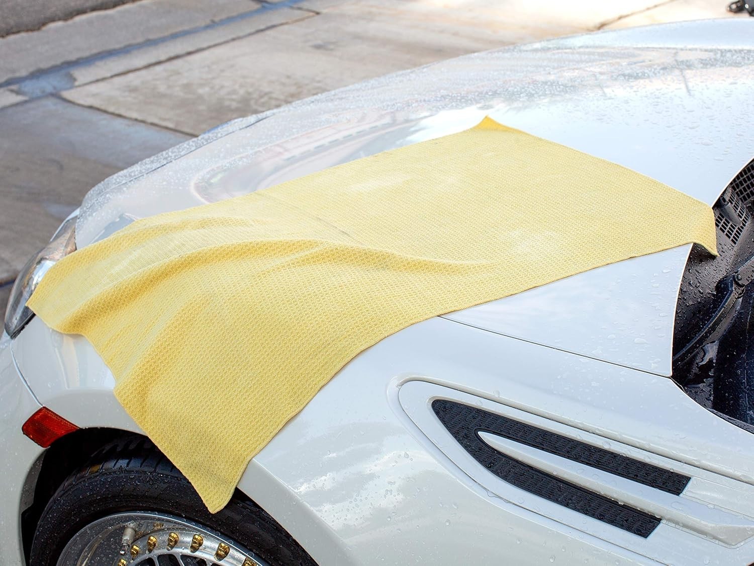 Water Magnet Microfiber Drying Towel – 30" x 22" for Quick Drying