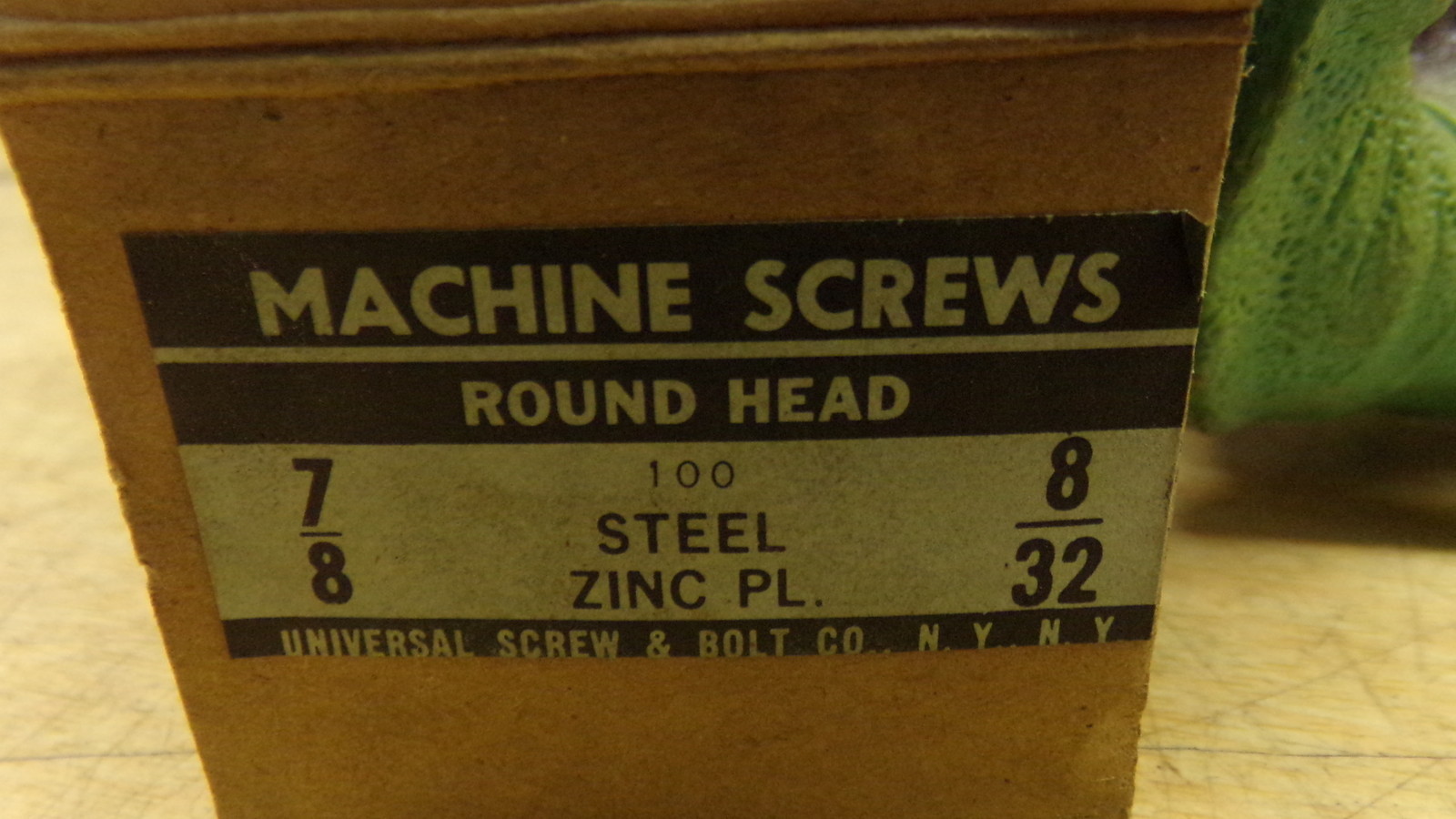 NEW 100 Universal Screw & Bolt, Machine Screws Roud Head 7/8"