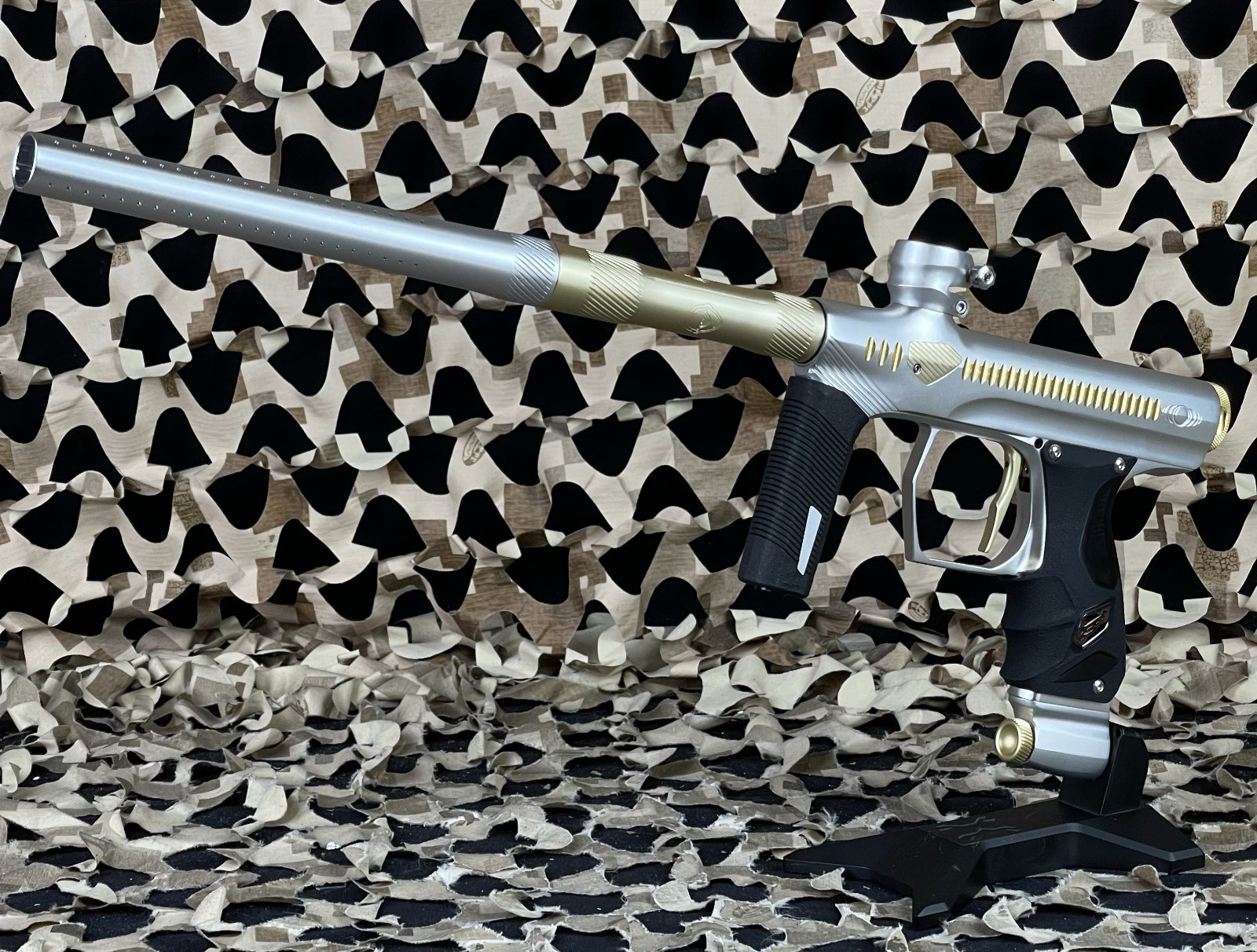 NEW Method DLX Shocker Era Paintball Gun - White/Gold