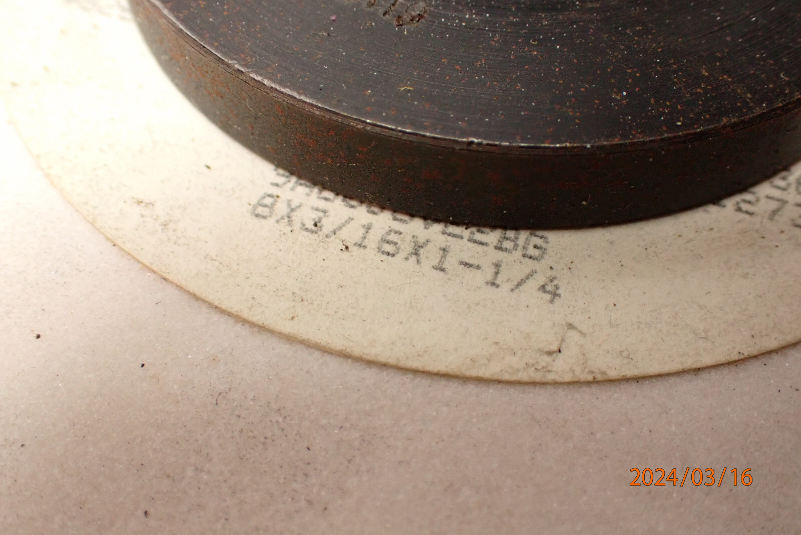 LOT WB: SURFACE TOOL CUTTER GRINDER L.H. ARBOR WITH GRINDING WHEEL