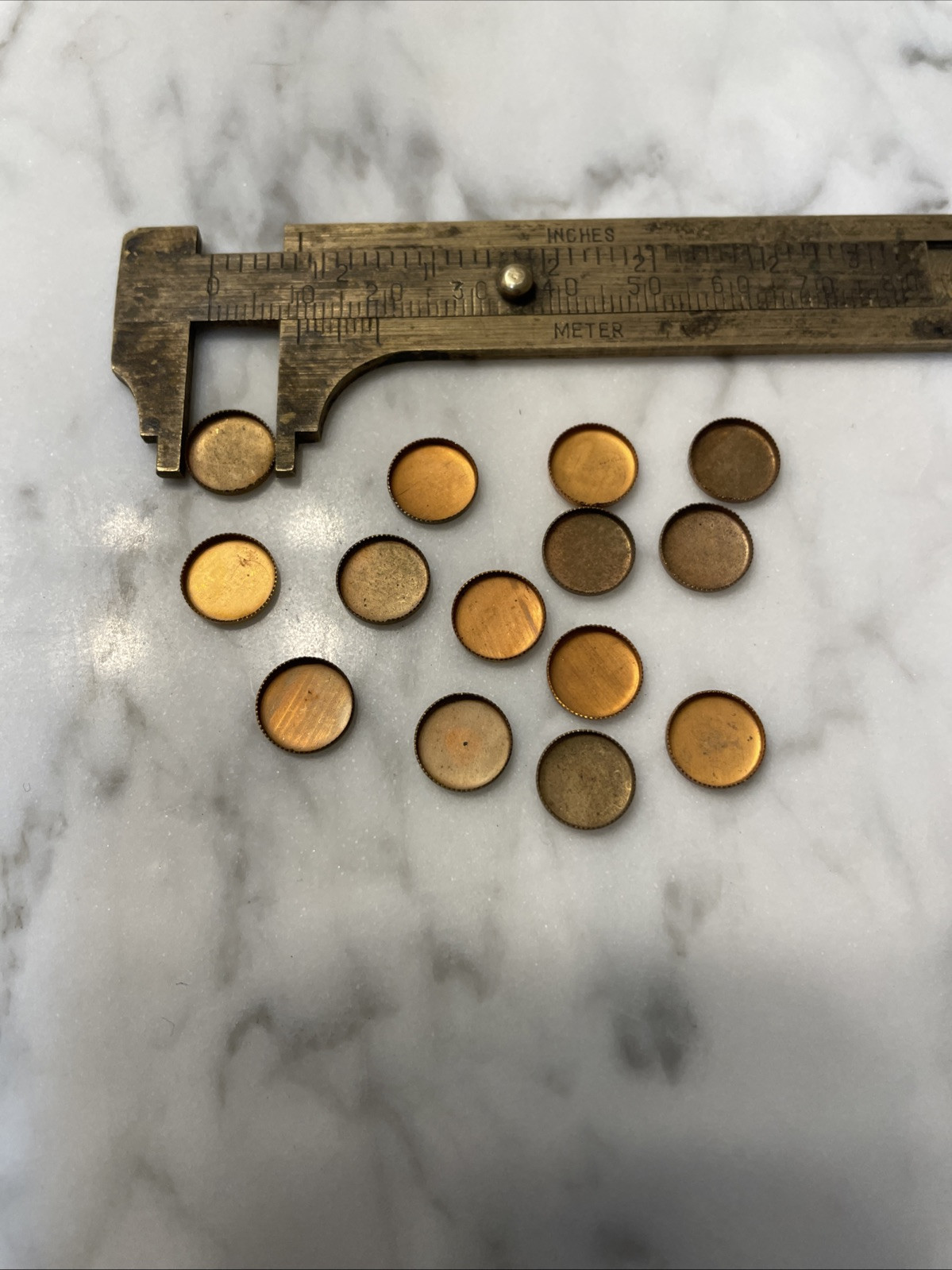 50 Vintage Brass 9mm Round Settings