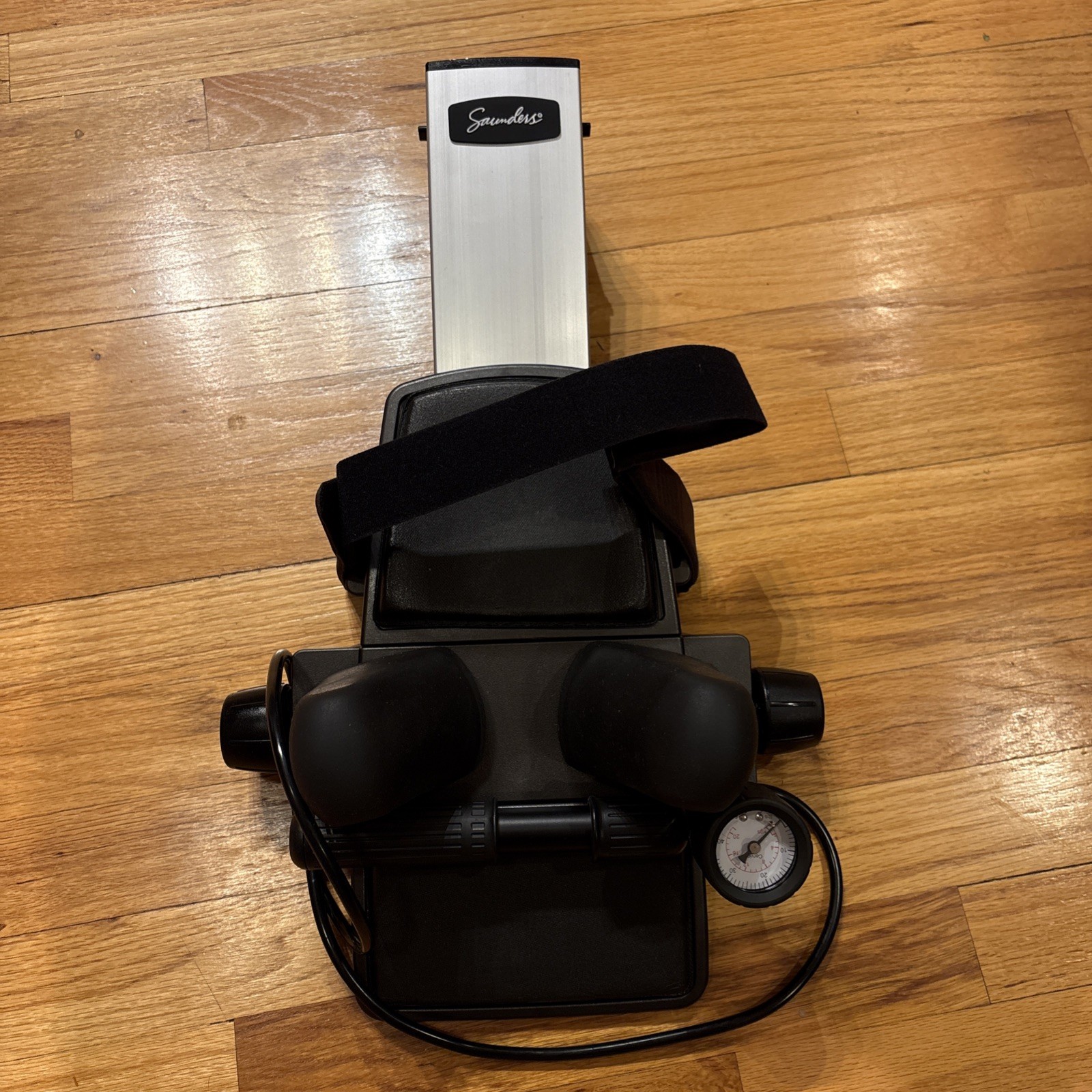 Saunder Cervical Traction Neck Device Pump With Deluxe Carrying Bag Tested EUC