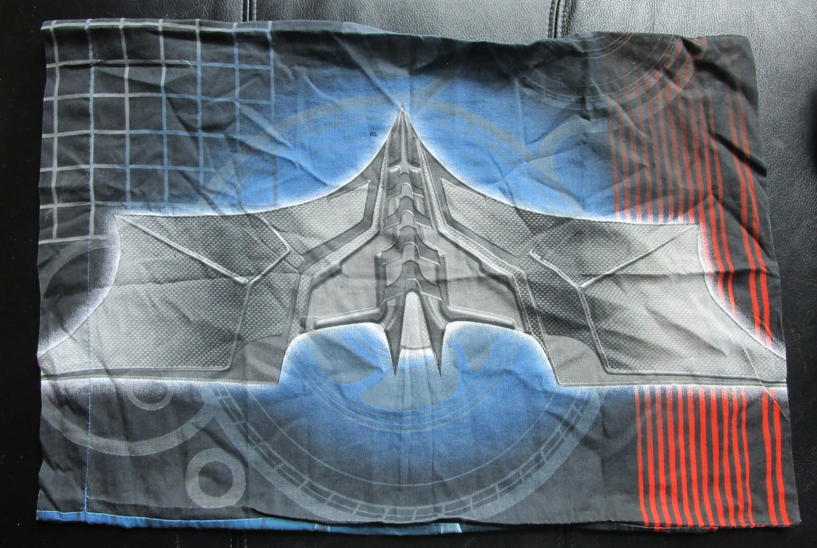 Batman The Dark Knight Pillowcase two Sided Bat Logo On other side DC Comics