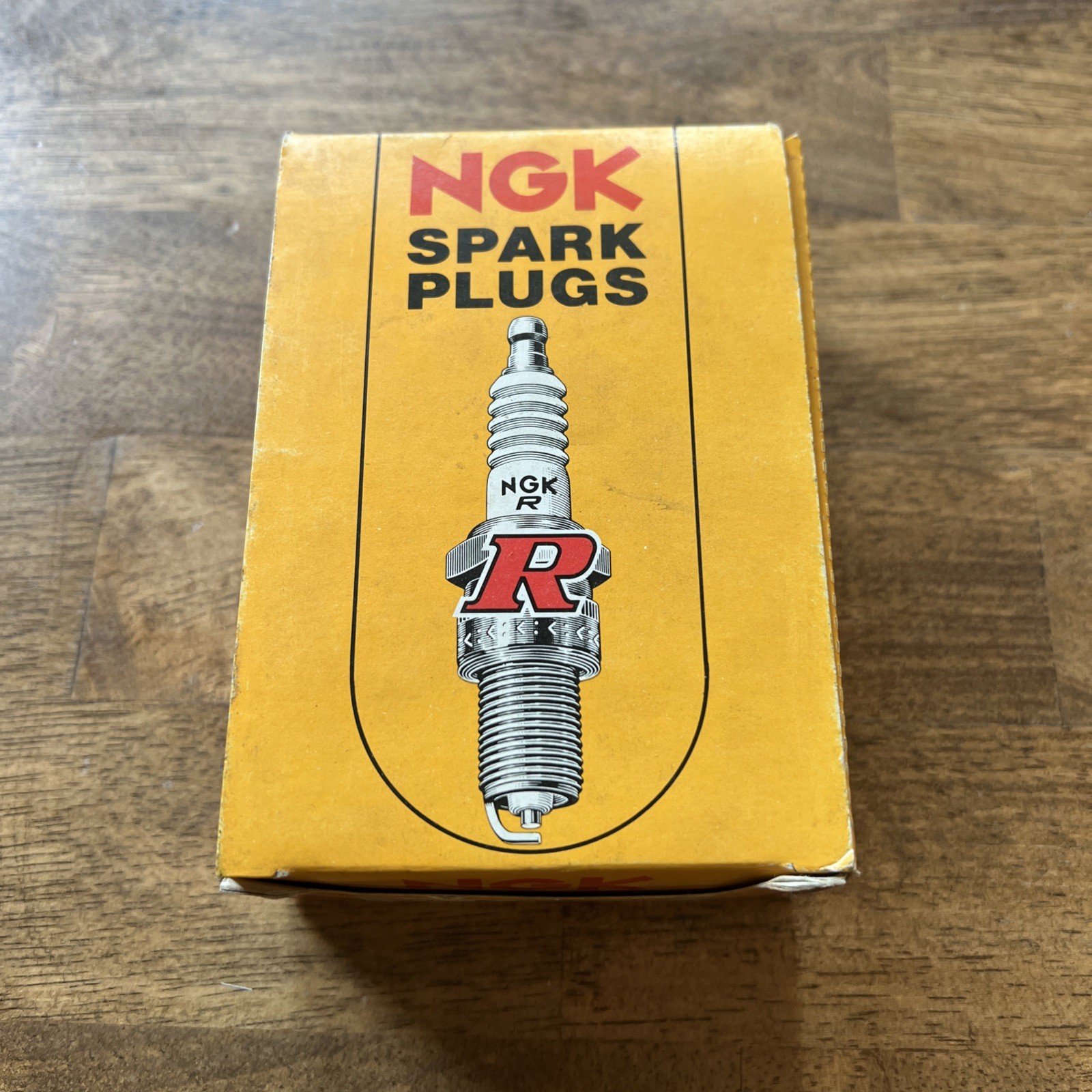 NGK BPR5HS #6222 Spark Plug New in Box - Box Of 10 - FREE SAME DAY SHIPPING