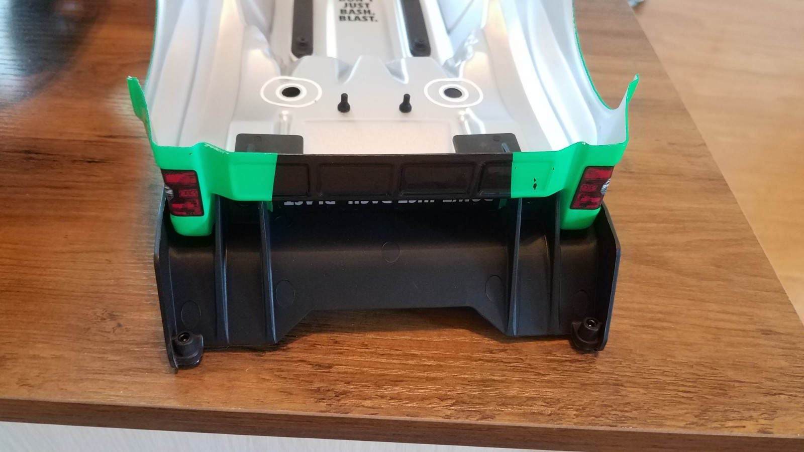 Arrma ARA4305V3T3 Vorteks 4×4 3s Blx 1:10 Scale Stadium Truck RTR Brand New