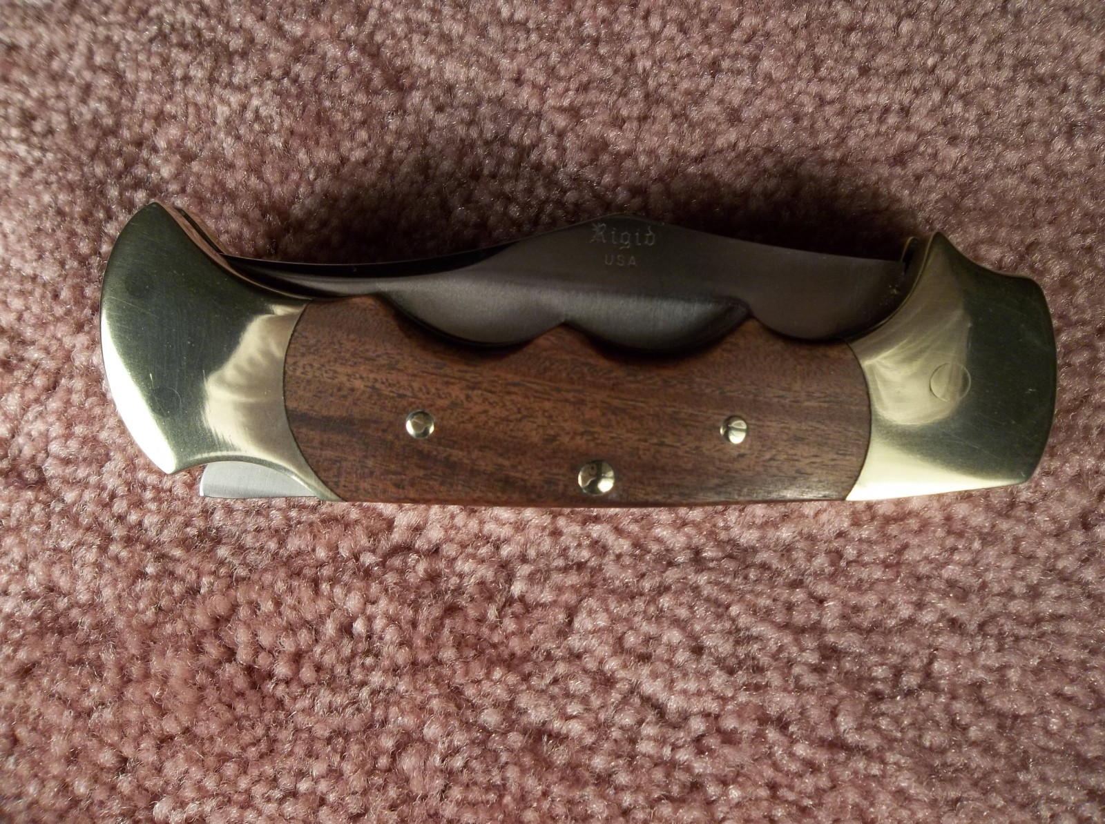 VINTAGE RIGID FOLDING HUNTER KNIFE APACHE G9 PREOWNED IN EXCELLENT CONDITION