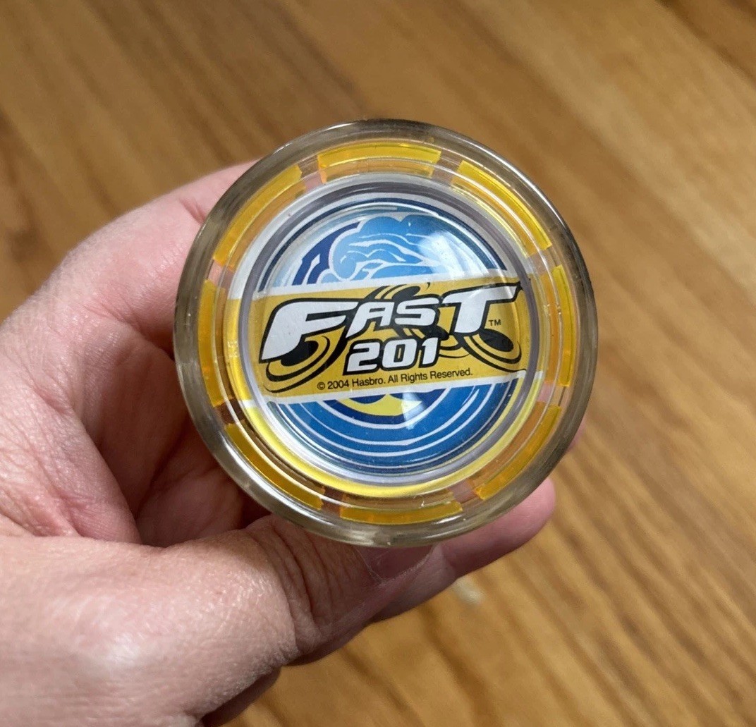 YO-YO Toy Yoyo Fast 201 Hasbro Bright Yellow Baring Waves